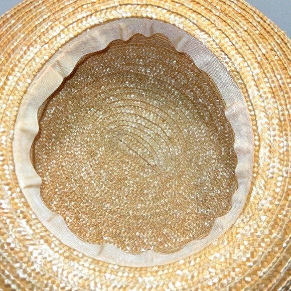 NWOT Adorable Summer 100% Straw 👒 with gold Bow accent - Picture 10 of 12